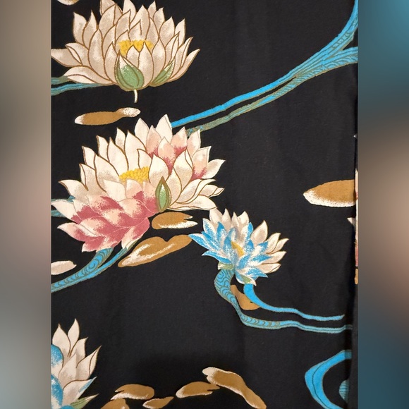 UO Water Lily Rayon Short Sleeve Button-Down Shirt Men’s Size L Artsy Casual - Picture 5 of 8